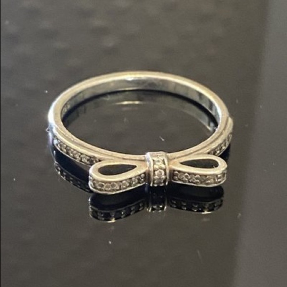 Pandora - Classic Bow sz 9